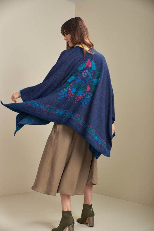 Poncho Ultrachic Baby Alpaca Color Astral