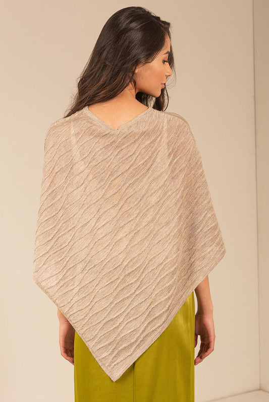 Ustinov Poncho Sand Baby Alpaca Color Sand