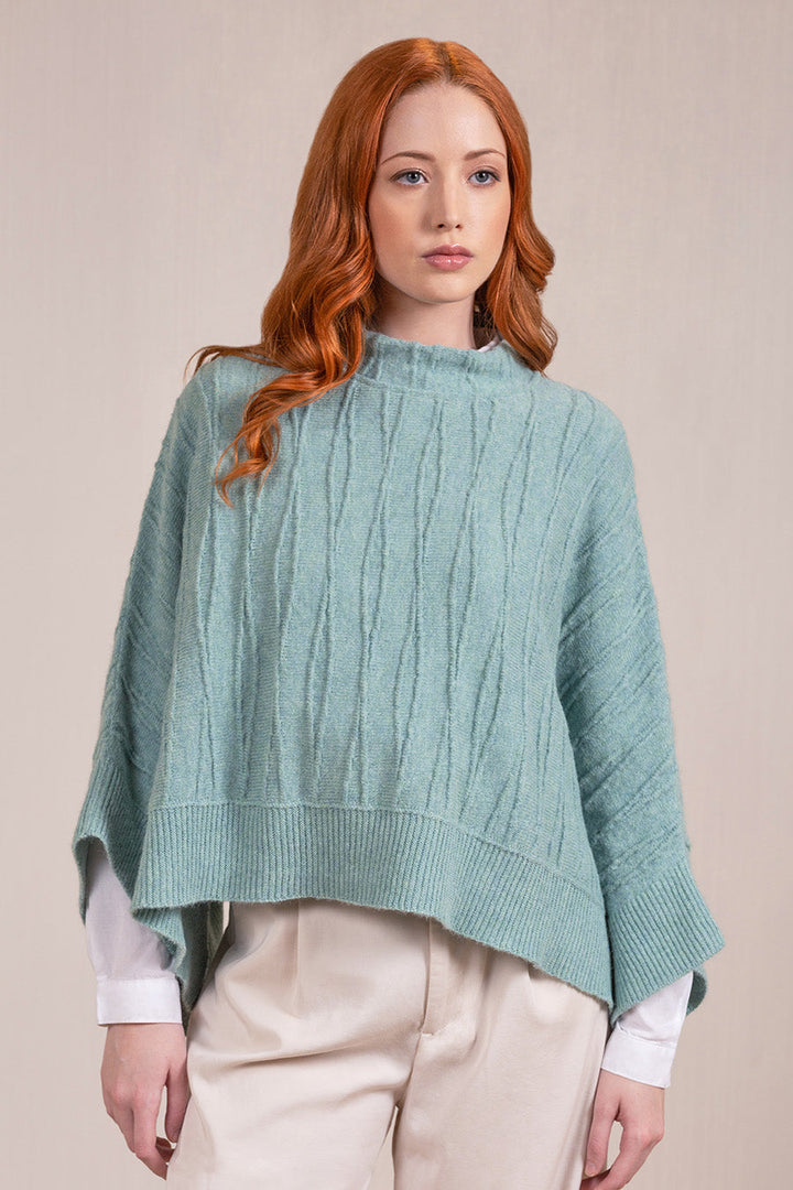 Poncho Valery Baby Alpaca Color Wasabi