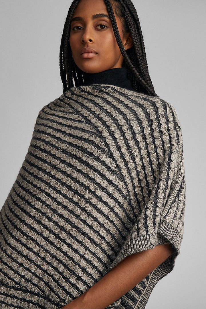 Wonder Poncho Baby Alpaca Color Sabbia &amp; Antracita