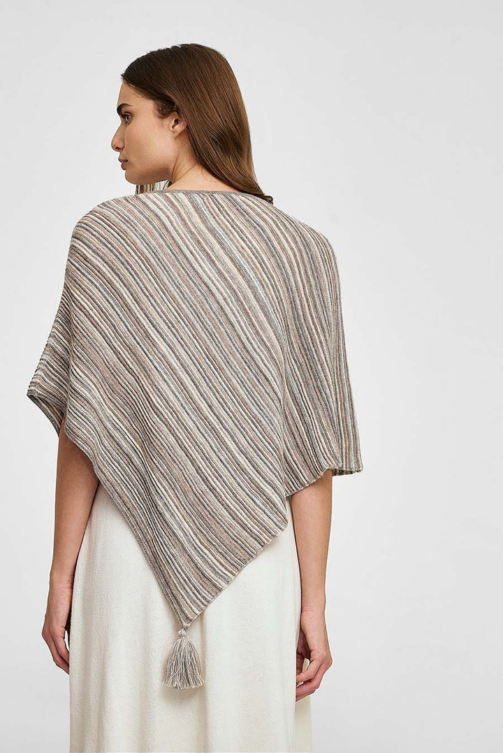 Walnut Poncho Baby Alpaca Color Paloma