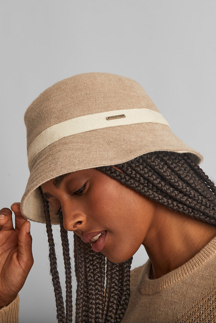 Wiggle Hat Baby Alpaca Color White
