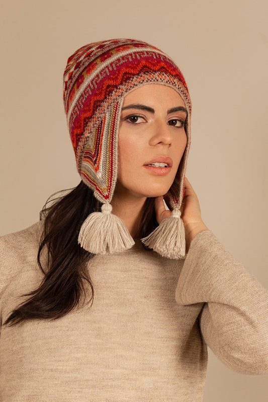 Gorro uzbeko de alpaca bebé color arena