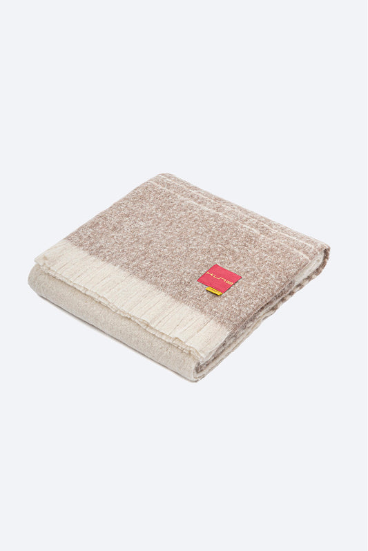 Manta Velázquez Alpaca Color Blanco y Marrón Claro