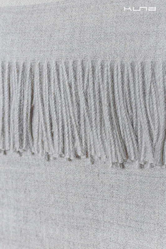 Vinnie Manta Alpaca Color Gris y Claro