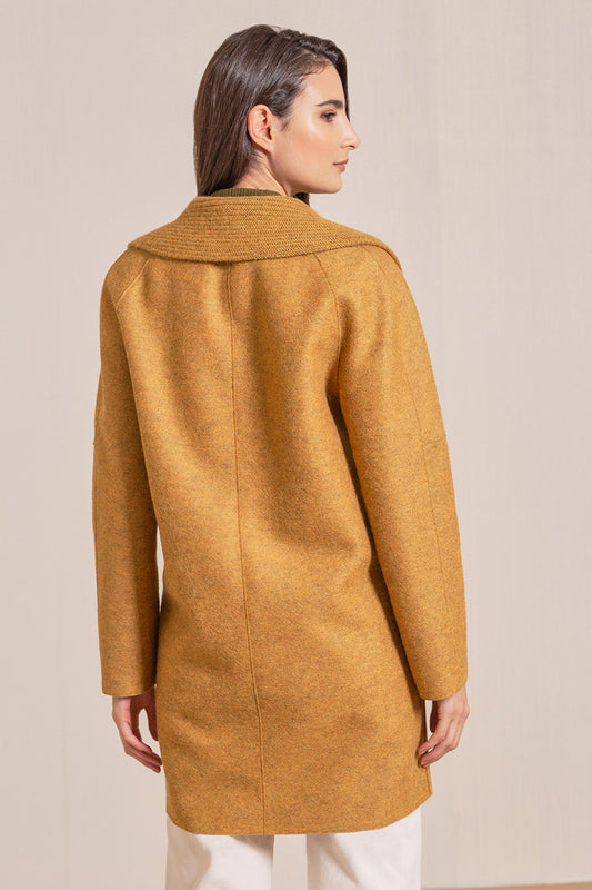 Abrigo Vegas de alpaca y lana color curry